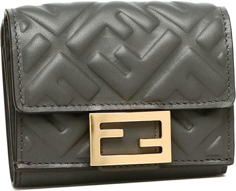 fendi マイクロ三つ折り財布|バゲット マイクロ 三つ折り財布 レディース .